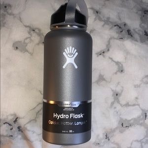 NEW ! Hydro Flask 32oz